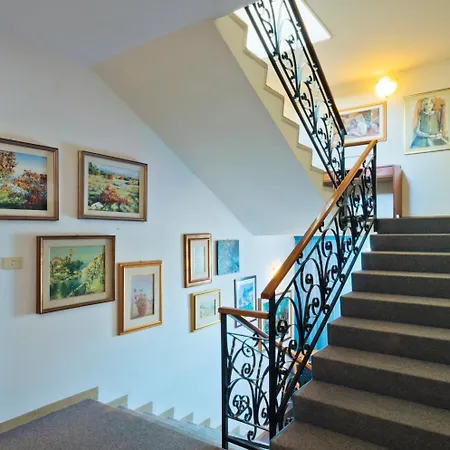 Nevada Отель 3*