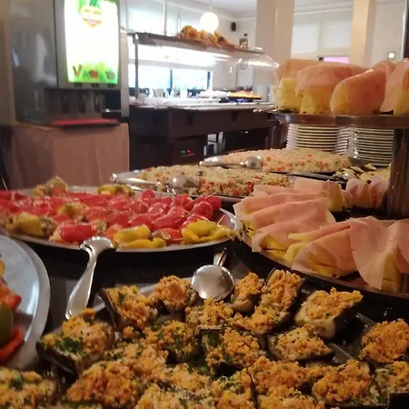 Отель Nevada 3*